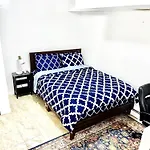 Completely Private 2 Bedroom Apt With Backyard In Lic !!!