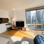 Midtown Manhattan Luxury 1Br With Skyline Lifestyle