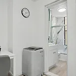 Elegant 3 Bedroom Unit In Lower Manhattan