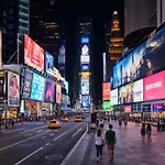 Oyo Times Square Hotel 4*