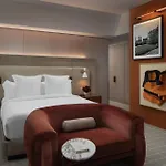 Four Seasons Downtown 5*