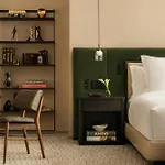 Four Seasons Downtown