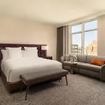Four Seasons Downtown Hotel 5*