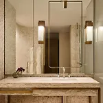 Hotel Four Seasons Downtown 5*