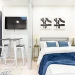 317-4C New Modern 1Br W&D Walk To Central Park