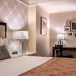 Hotel Warwick 4*