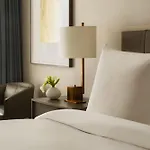 Four Seasons Downtown Hotel 5*