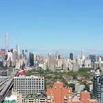 Hotel Courtyard By Marriott Long Island City/new York Manhattan View 3*