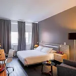 Nu Hotel 4*