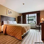 Days Bronx Hotel 2*
