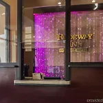 Rodeway Bronx Zoo 4*