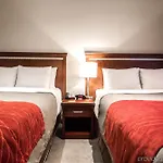 Hotel Comfort Manhattan Bridge 3*