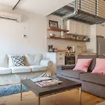 Modern 3Br/3Ba Prime Williamsburg