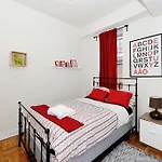 Columbus Circle 3 Bedroom Apartment