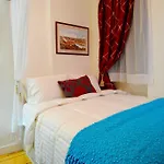 Elegant & 2 Bedroom Apartment Ny