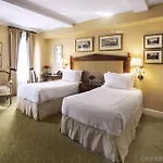 Plaza Athenee Hotel