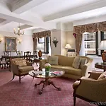 Warwick Hotel 4*