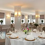 Wales Hotel 3*