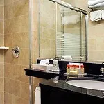 Q Hotel 2*