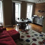 Apartment Brownstone Loft 30 Day Bookings