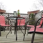 Apartment Brownstone Loft 30 Day Bookings *