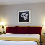 Eastgate Tower Hotel New York