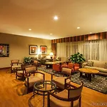 Hotel Hampton - Laguardia Airport 3*