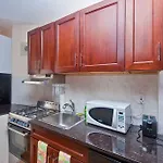 Chic 2 Bedrooms Near Times Square
