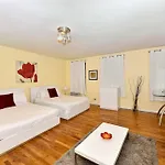 Midtown Studios Near Central Park