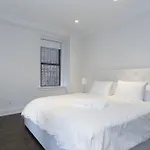 Apartment 5th Ave *