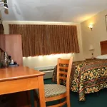 Hotel Jfk 2*