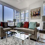 Global Luxury Suites At Sky