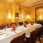 Hotel Plaza Athenee 5*