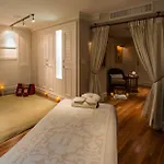 Hotel Plaza Athenee