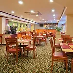 Fairfield By Marriott Jfk Airport 3*