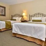Western Queens Court 3*