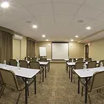 Country & By Radisson, Staten Island Hotel 3*