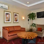 Country & By Radisson, Staten Island Hotel New York