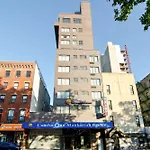 Comfort Manhattan Bridge 3*