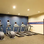 Hampton - Laguardia Airport Hotel