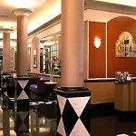 The At Fifth Avenue