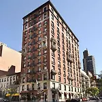 Hotel The @ 3*