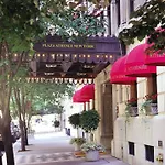 Plaza Athenee
