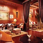Hotel Plaza Athenee 5*
