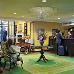 Hotel Fitzpatrick Grand
