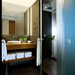 Hotel Sixty Les