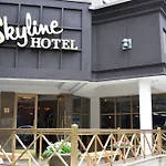 Hotel The Skyline 3*