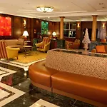 Hotel The Skyline 3*