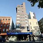 Hotel Comfort Manhattan Bridge 3*