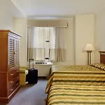 Hotel Pennsylvania 3*